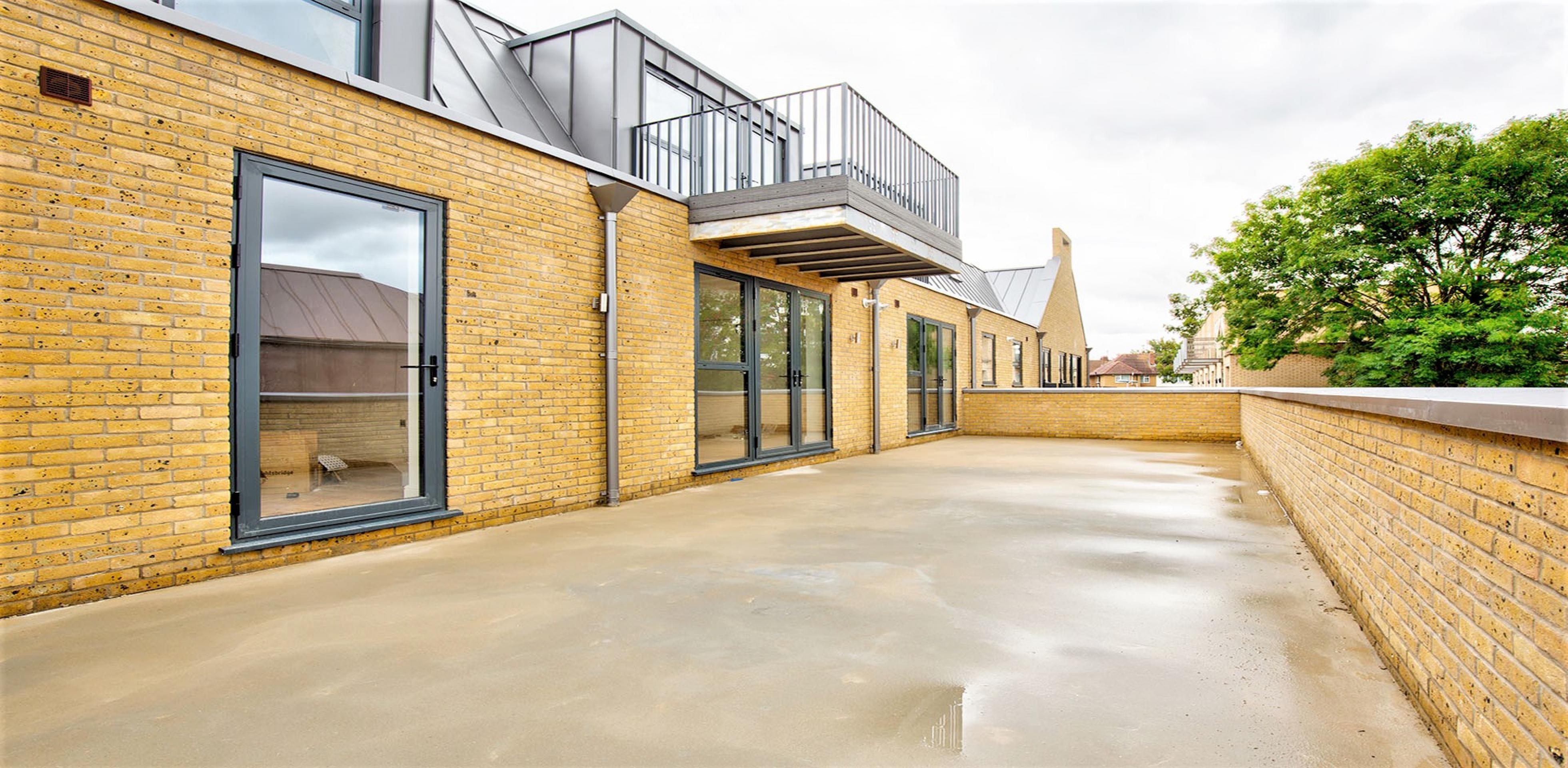 			2 Bedroom, 1 bath, 1 reception Apartment			 Oxgate Farm Works, CRICKLEWOOD nw2